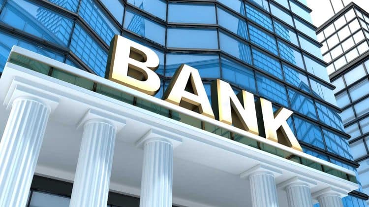 BNM sancționează Moldindconbank și conducerea acesteia pentru deficiențe