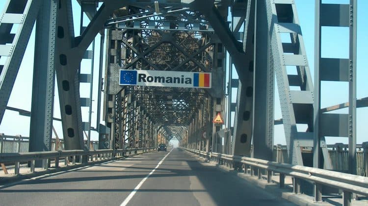 Moldovenii care călătoresc în vacanță pot plăti electronic taxa la podul Giurgiu–Ruse