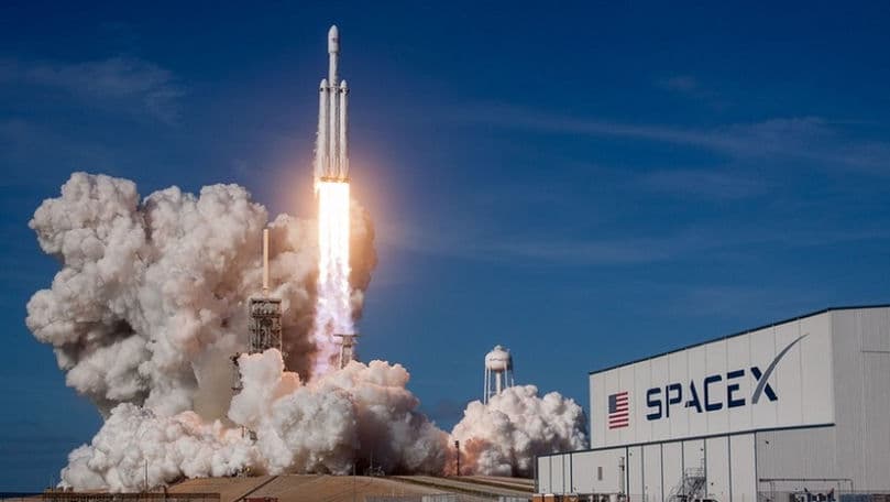 SpaceX vizează o evaluare de 1.750 miliarde dolari prin IPO