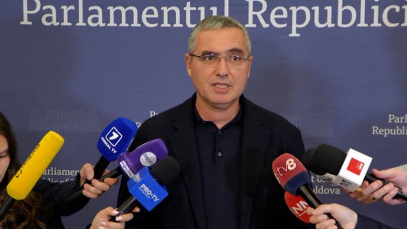 Usatîi solicită înființarea unei Comisii parlamentare pentru investigarea escrocheriilor telefonice