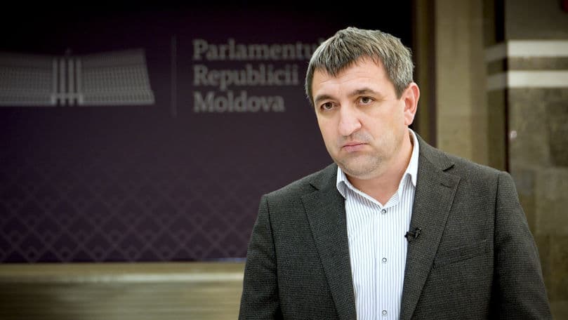 Controverse la Strășeni: Carp solicită transparență pentru stadionul municipal