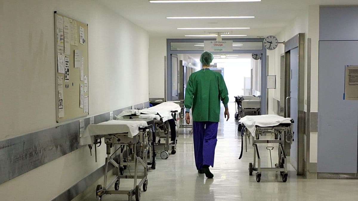 Pacienții din Europa așteaptă ani întregi pentru tratamente medicale
