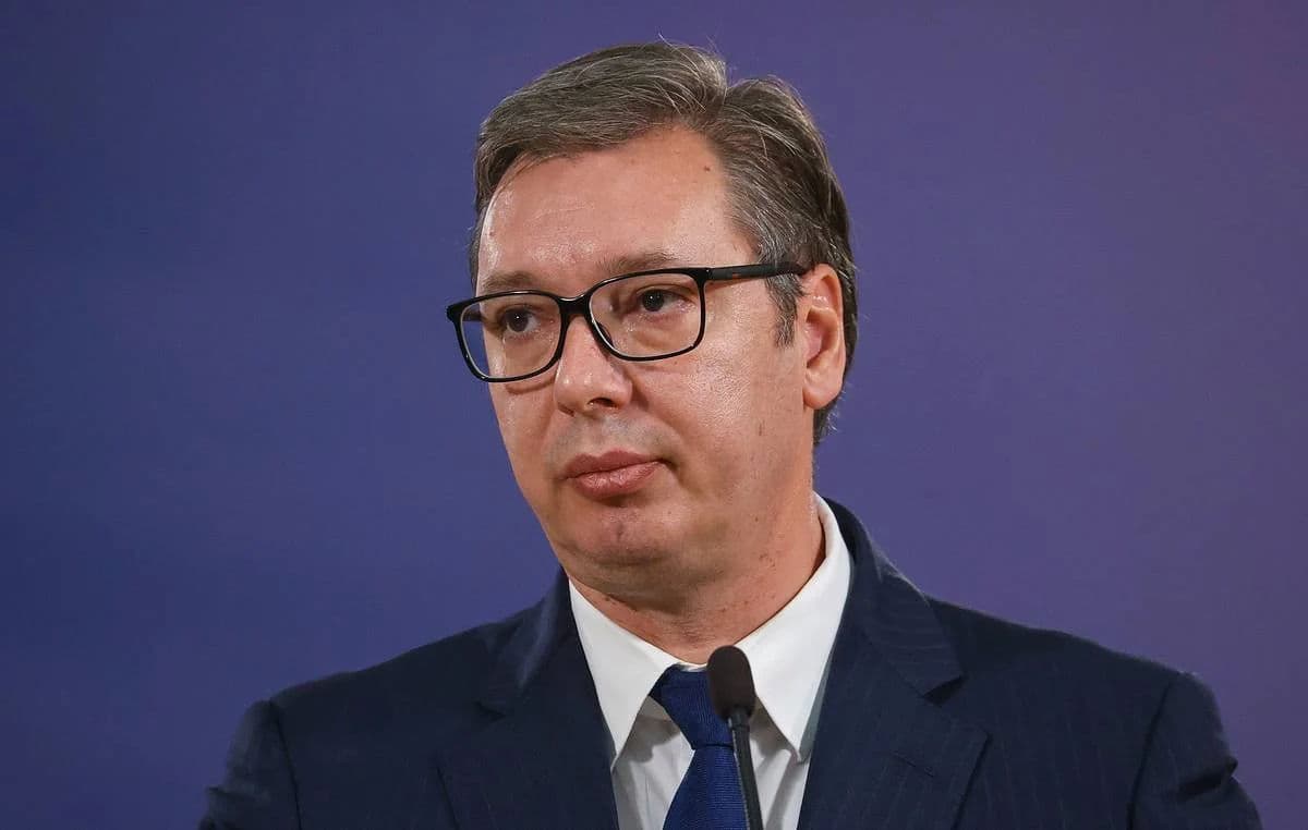 Vucic participă la summitul din Muntenegru, în ciuda avertismentelor serviciilor secrete