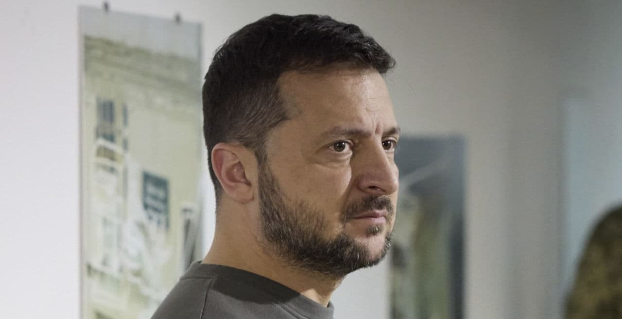 Zelenski: Ucraina așteaptă negocieri, dar este în așteptare