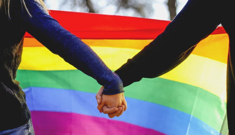 Comunitatea LGBT din Moldova solicită recunoașterea legală a cuplurilor de același sex
