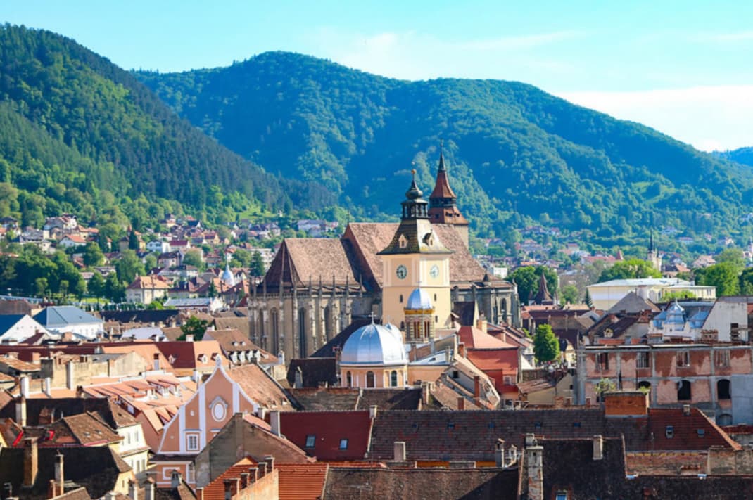 Brașovul, sub amenințarea urșilor: peste 120 de apeluri la 112 într-o lună