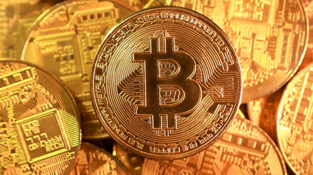 Bitcoin pierde popularitate în favoarea companiilor de inteligență artificială