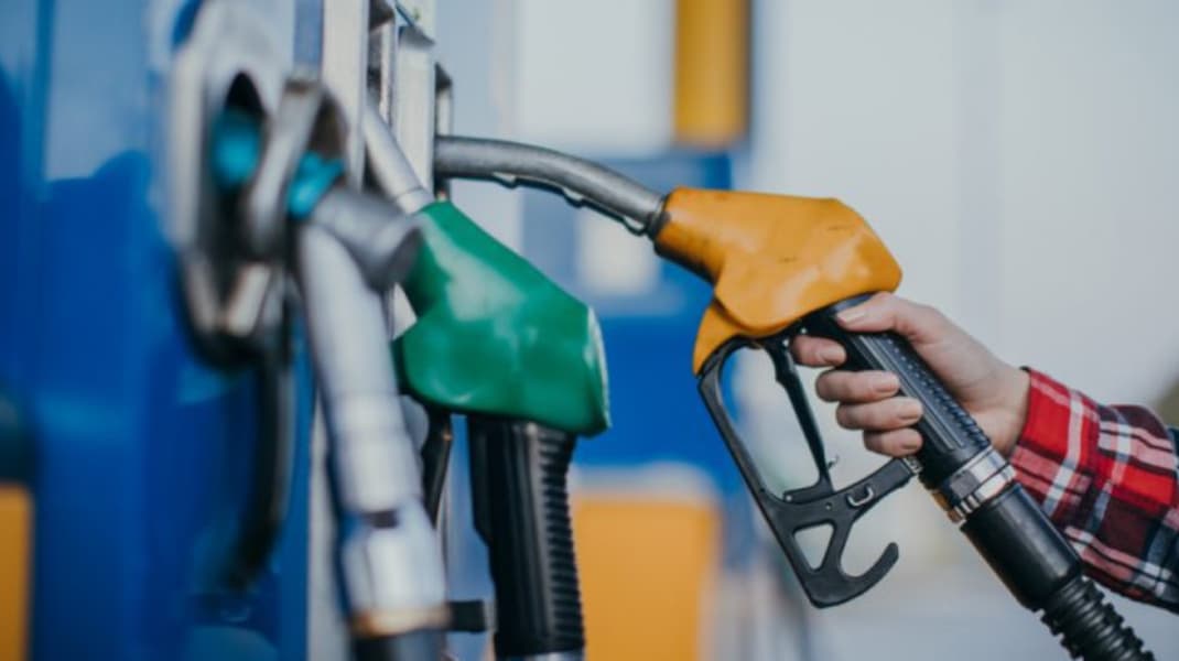 Prețurile la benzină și motorină scad de vineri, 5 iunie 2026