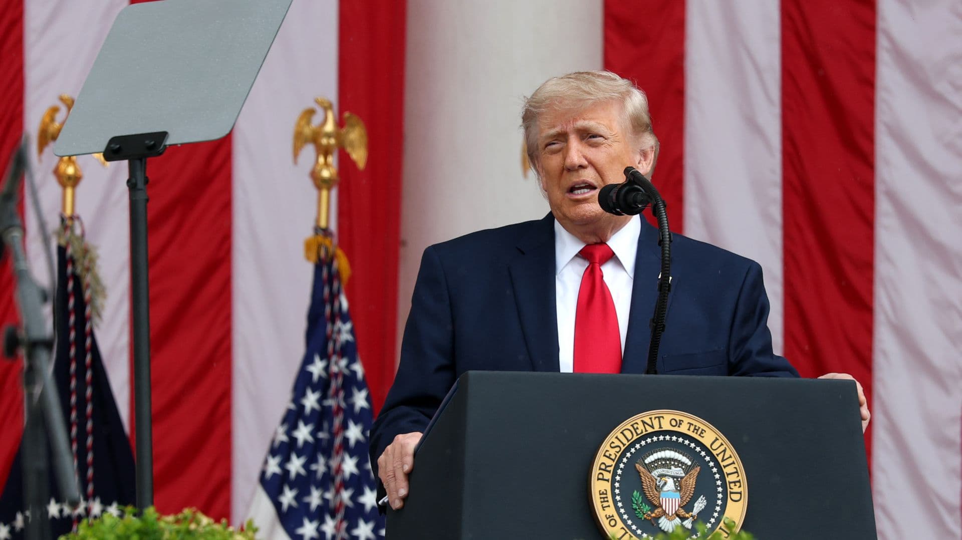 Trump salută întâlnirea propusă între Zelenski și Putin pentru pace