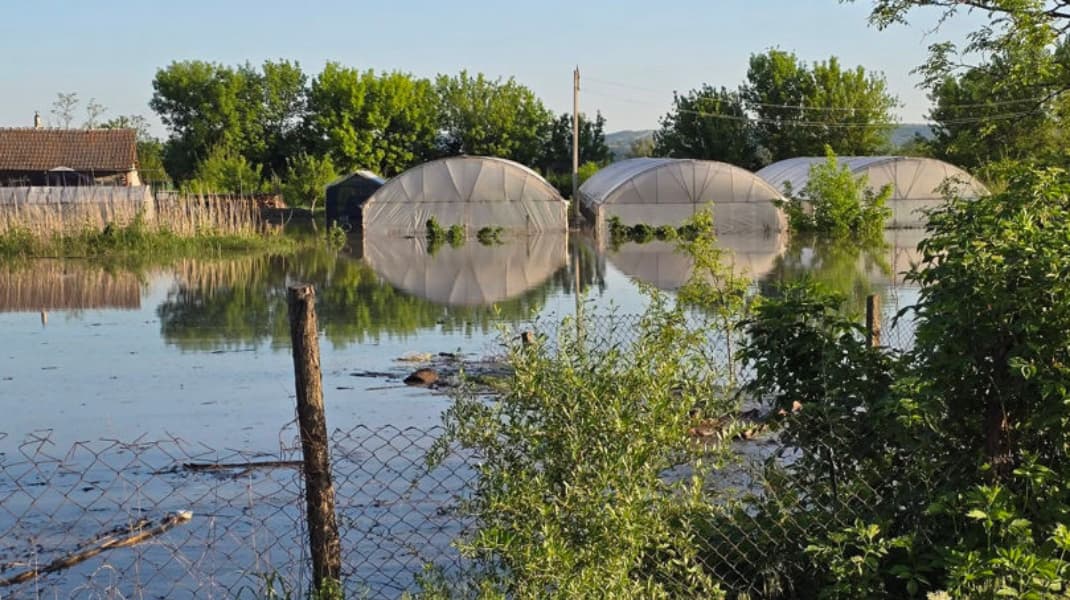 Avertizare hidrologică: Risc de inundații locale și creșteri ale nivelului apelor pe 6-7 iunie 2026