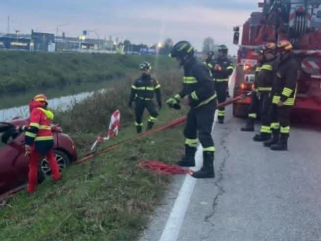 Moldovean de 37 de ani, găsit mort într-o mașină scufundată în Italia — imagine 2