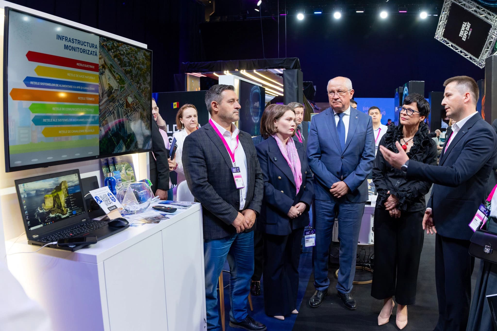 Inovații digitale la Moldova Digital Summit 2026: EVO și robotul de cules roșii — imagine 2